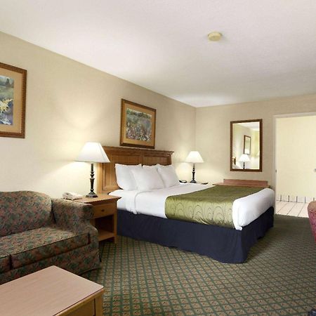Days Inn & Suites By Wyndham Stuttgart Экстерьер фото